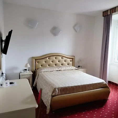 Hotel Centrale 4*