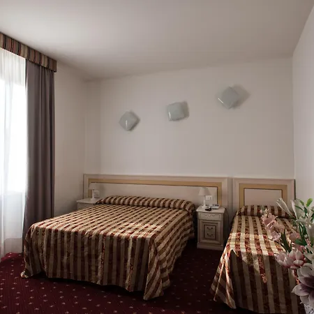 Hotel Centrale 4* Piombino