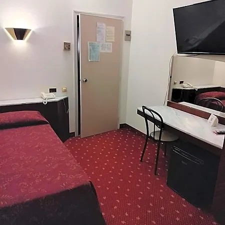 ホテル Hotel Centrale 4*