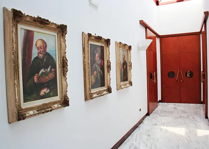 Ξενοδοχείο Hotel Centrale Πιομπίνο