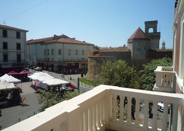 Ξενοδοχείο Hotel Centrale Πιομπίνο